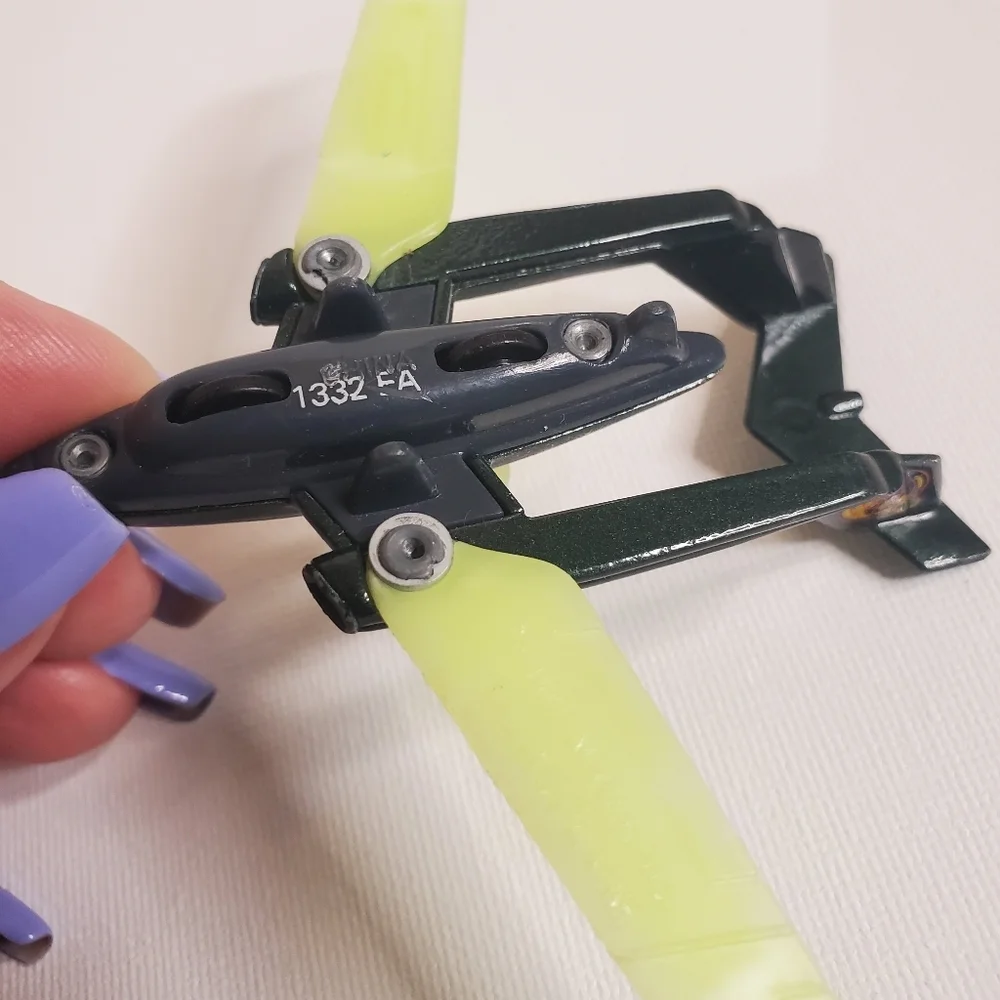 Vintage 2000- Mattel Radar Plane (Glow in the Dark)